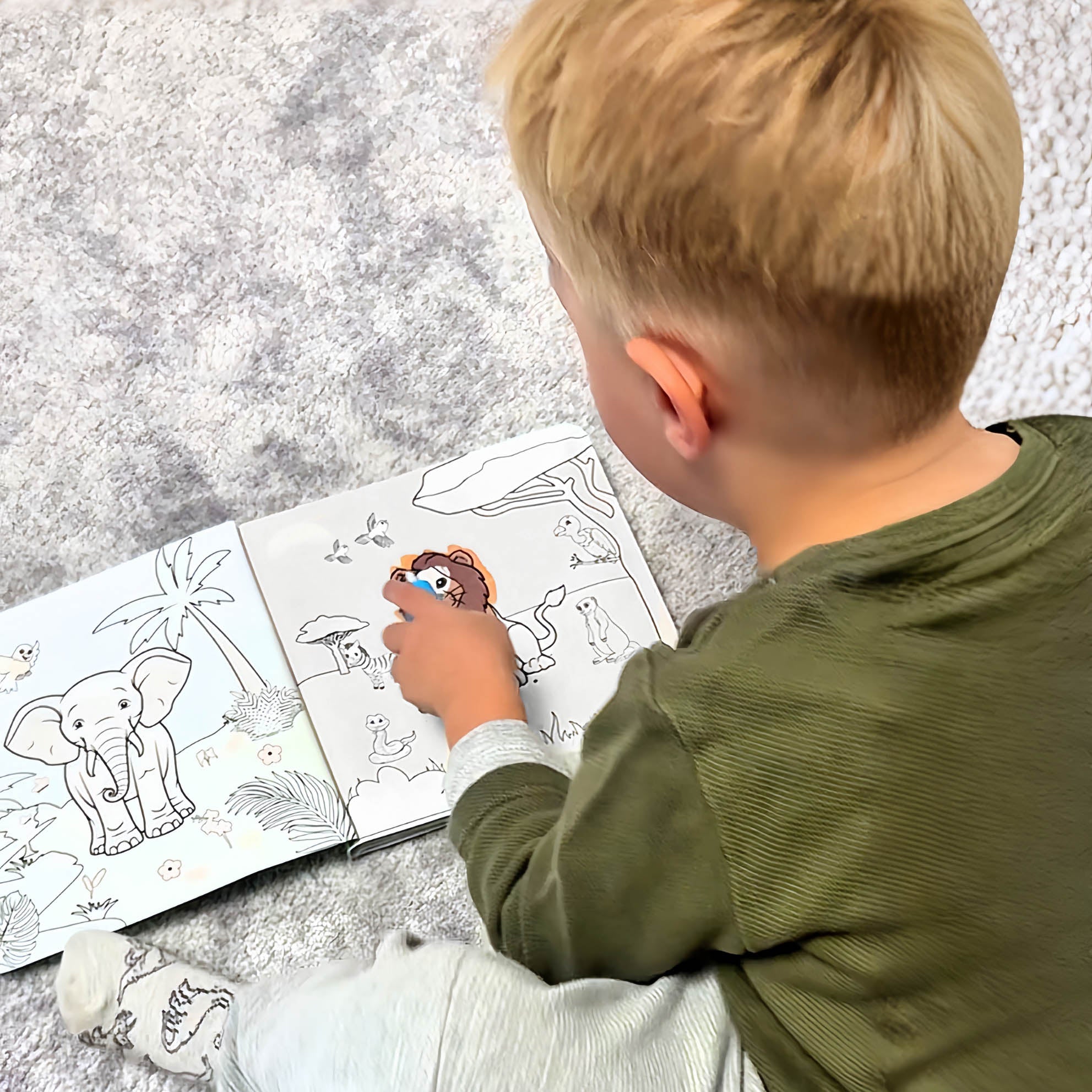 ColorMe – Magisches Wasser-Malbuch